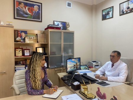 “Apardığımız tədqiqatlar kök hüceyrələrin tətbiqinin qaraciyər sirrozunda müsbət nəticələr verdiyini göstərib” - Professor Nuru Bayramovla MÜSAHİBƏ