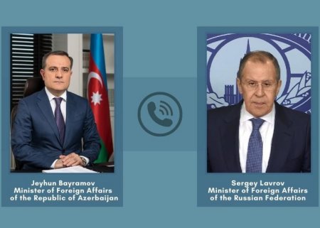 Lavrov və Bayramov Ermənistanla sülh sazişinin hazırlanmasını müzakirə ediblər
