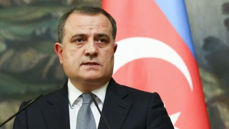 Ceyhun Bayramov Serbiyaya getdi