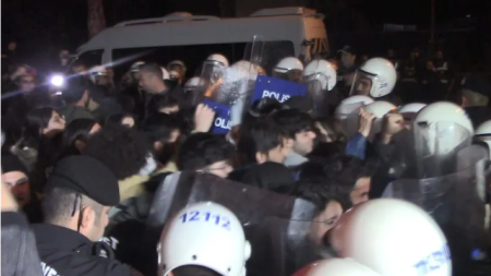 Türkiyədə tələblərlə polis arasında qarşıdurma yaşandı