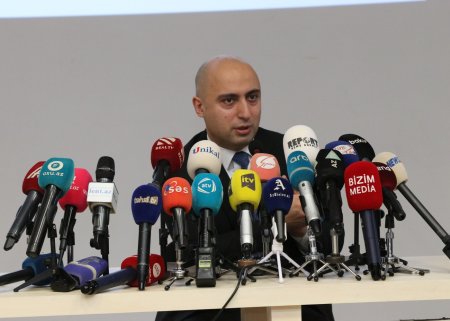 "Təhsildə qısa müddətdə uğur əldə etmək çətindir" - Emin Əmrullayev