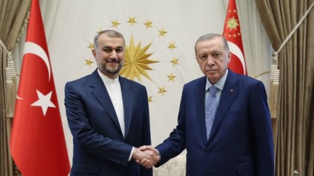 Ərdoğan İran XİN başçısını qəbul edib