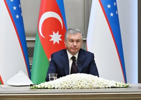 "Azərbaycan İlham Əliyevin rəhbərliyi altında nəhəng uğurlar qazanır" - Şavkat Mirziyoyev