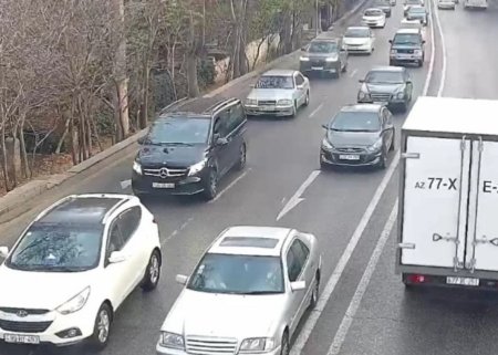 Bu yollarda sıxlıq var - SİYAHI