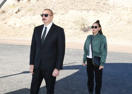 Prezident və xanımı Şuşada “Qızlar gimnaziyası”nda həyata keçiriləcək işlərlə tanış olub