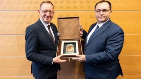 Nazir Məcnun Məmmədov Polşa və Şimali Makedoniyada səfərdə olub
