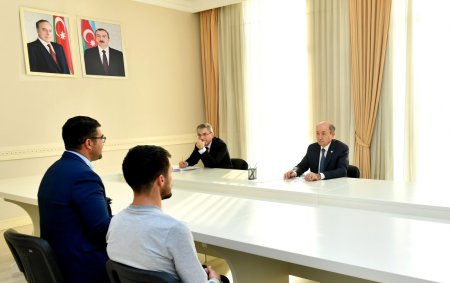 Fikrət Məmmədov Cəlilabadda vətəndaşları qəbul edib
