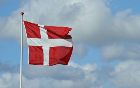 Danimarka Quranın yandırılmasını qadağan edib