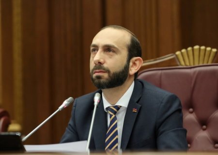 "Azərbaycan hüquqi məsələlər təqdim etdi" - Mirzoyan