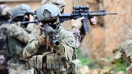 Türkiyə ordusu 9 PKK terrorçusunu zərərsizləşdirdi