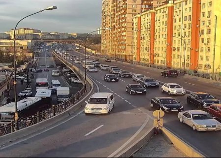 Bakıda sıxlıq olan yollar - SİYAHI