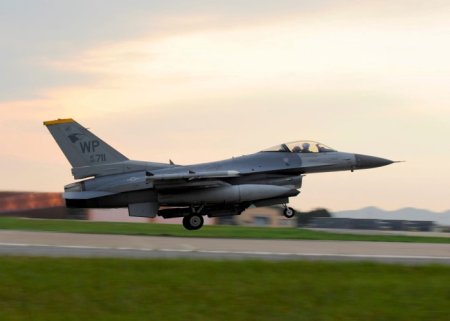 "F-16"ların Türkiyəyə tədarükü prosesi başlayıb - Nazir AÇIQLADI