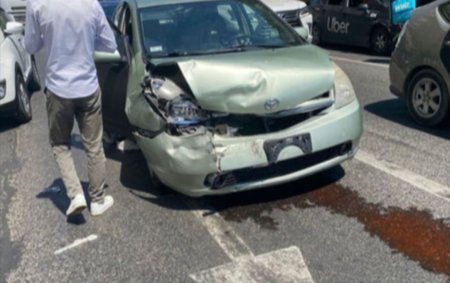 “Prius” yük maşınına çırpıldı - Sürücü öldü