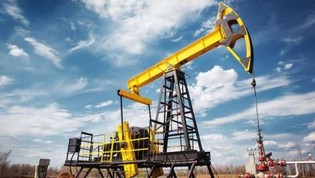 Azərbaycan neftinin qiyməti 3 dollara yaxın ucuzlaşdı