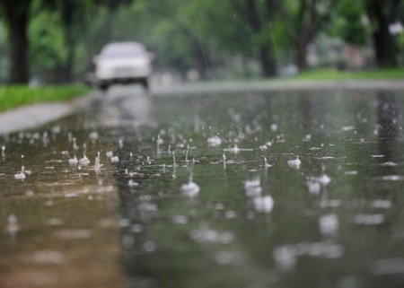 Naxçıvanda fərdi yaşayış evlərini su basıb