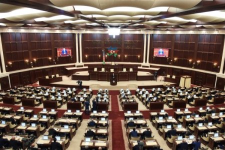 Milli Məclisin növbəti plenar iclasının vaxtı və gündəliyi açıqlandı