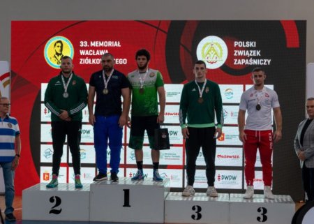 Güləşçilərimiz beynəlxalq turnirdə 3 medal qazandı