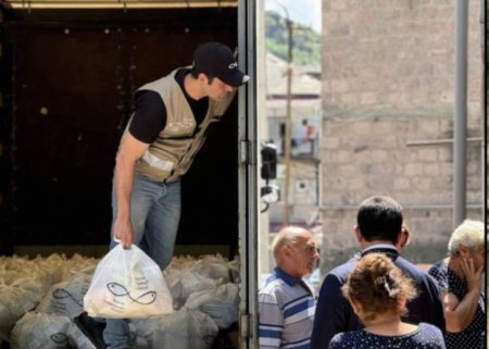 Rusiya Ermənistana humanitar yardım göndərdi