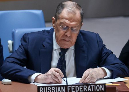 Lavrov Malayziyaya getdi