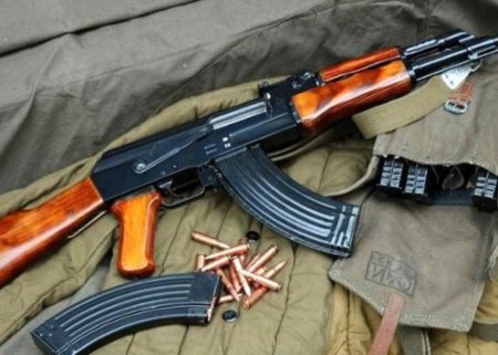 Keçmiş məhkumda "AK-74" avtomatı aşkar edildi