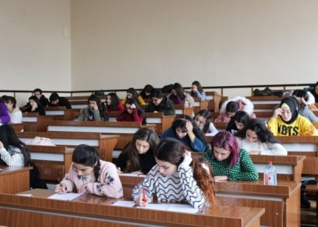 Universitetlərə qəbul olunan subbakalavrların sayı artıb