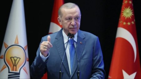 "Rəqəmsal faşizmlə üz-üzəyik" - Ərdoğan "Instagram"ın bağlanmasından danışdı