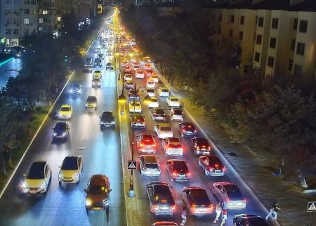 Bakıda piyada vuruldu, svetoforlar "yaşıl dalğa" rejiminə keçdi