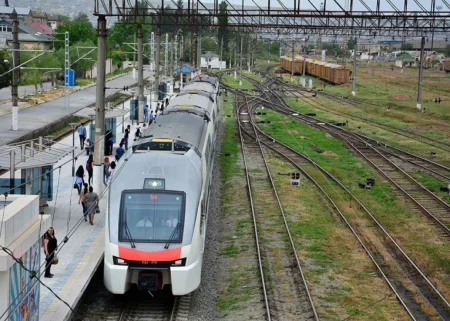 Biləcəri dəmir yolu stansiyasından oğurluq edildi