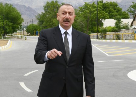 Prezident XX əsrdə xalqımızın məruz qaldığı deportasiyalardan danışdı