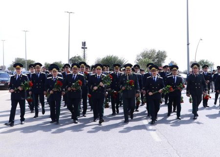 Baş Prokurorluğun rəhbərliyi Zəfər Parkında