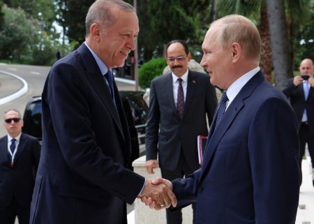 Ərdoğanın ad günündə Putinə etdiyi hədiyyə məlum OLUB