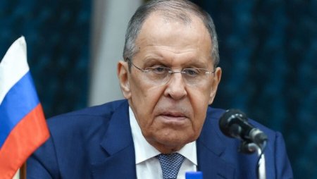 "Zelenskinin açıqlamaları mənasızdır" - Lavrov