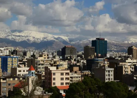 İsrailin hava hücumlarından sonra Tehranda vəziyyət necədir? - AÇIQLAMA