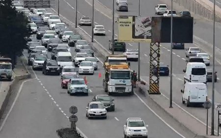 “Koroğlu” metrostansiyası istiqamətində nəqliyyatın sıxlığı YARANDI