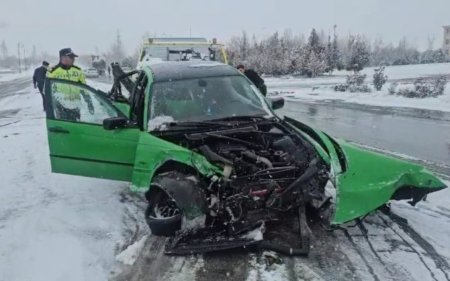 Naxçıvanda "BMW" yük maşını ilə toqquşdu