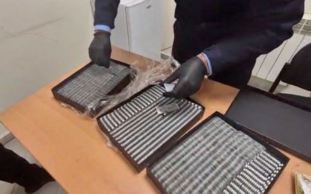 Şirniyyat qutularında dərman keçirmək istədi