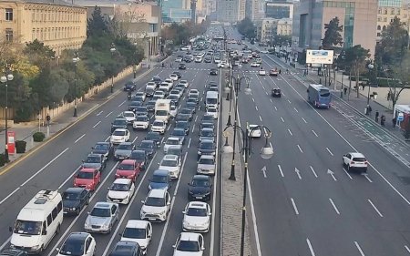 Bu yollarda sıxlıq var - SİYAHI