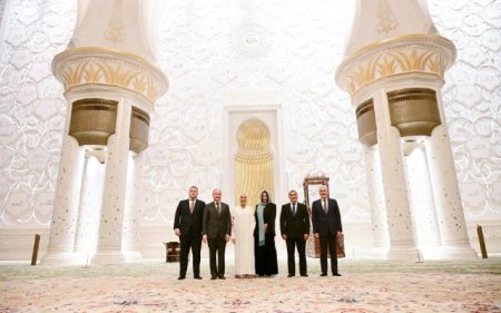 Leyla Əliyeva Əbu-Dabidə Şeyx Zayed məscidini ziyarət etdi