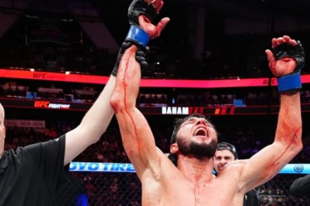 Tofiq Musayev UFC-də ilk qələbəsini qazandı - VİDEO