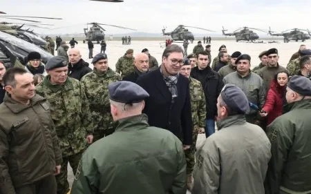 Bu ölkə məcburi hərbi xidməti bərpa edir