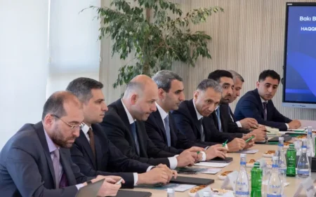 Nazir Bakı Limanında görülmüş işlərlə tanış oldu