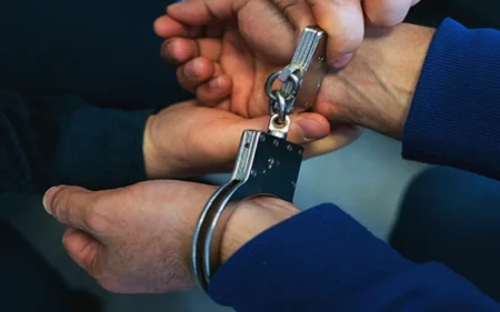 Axtarışda olan 13 nəfər istintaqa təhvil verildi