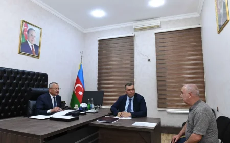 Rövşən Rzayev vətəndaşların növbəti qəbulunu keçirib