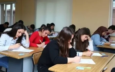 Bakı universitetlərində bakalavrların sayı azaldılacaq