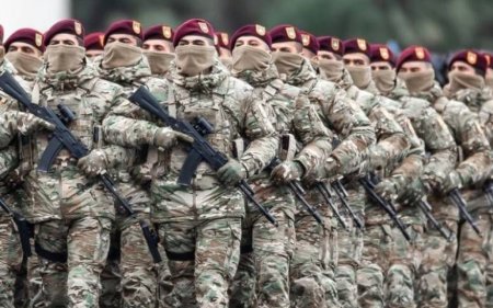 Azərbaycanda Silahlı Qüvvələr Günüdür