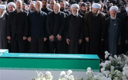 Müctəba Xamenei atasının dəfn mərasimində iştirak etmədi