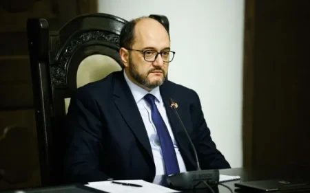 Arayik Arutyunyan istefa verdi
