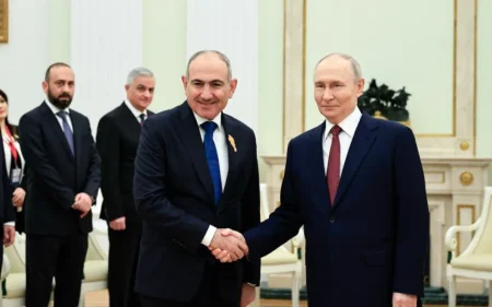 "Bu, hüquqi çərçivəyə ziddir" - Paşinyandan Putinə