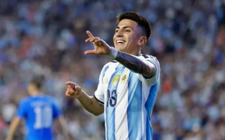 Məşhur futbolçunu 20 milyon avroya aldılar