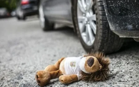 Qusarda "Ford Transit" azyaşlını vuraraq öldürdü